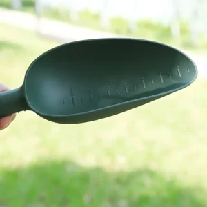Plastová lopatka se stupnicí